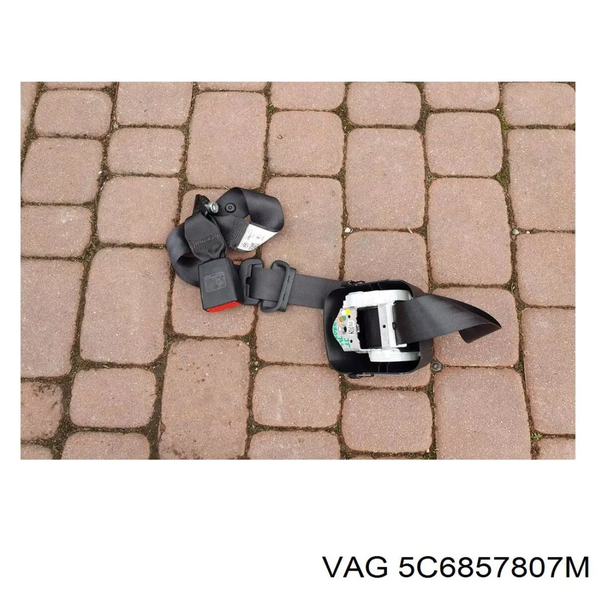 Пасок безпеки задній центральний VAG 5C6857807M ціна, від 11.85 USD