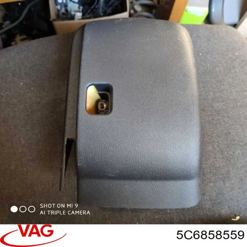 5C6858559 VAG Захисний кожух кермового механізму