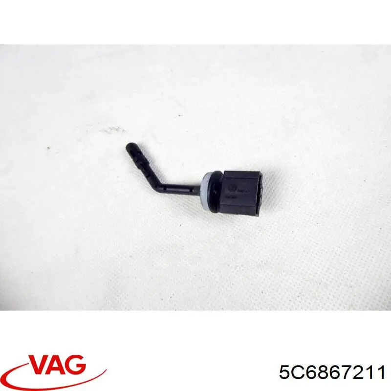 Обшивка правих задніх дверей VAG 5C6867211 ціна, від 10.16 USD