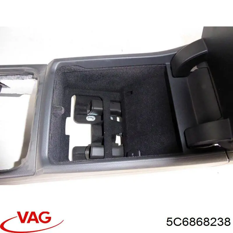 5C6868238 VAG 