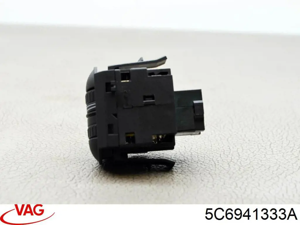 Кнопка коректора фар VAG 5C6941333A ціна, від 8.67 USD