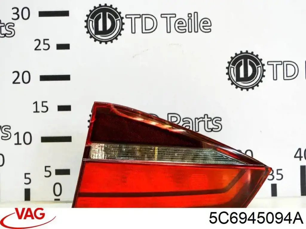Стоп задній VAG 5C6945094A ціна, від 38.94 USD