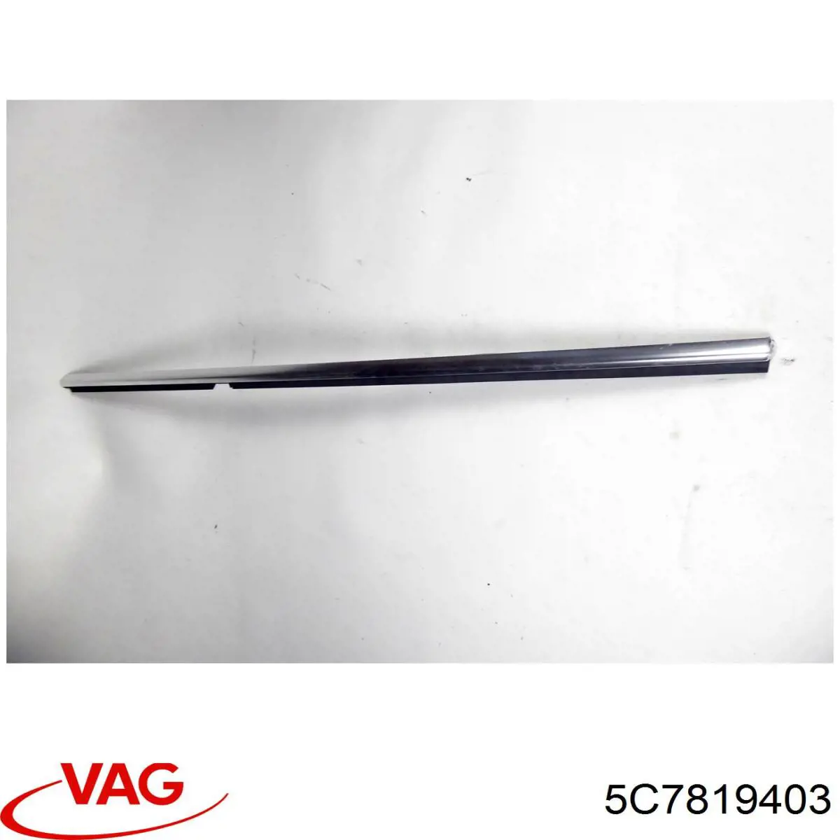 5C7819403A9B9REF VAG Водостік лобового скла, жабо