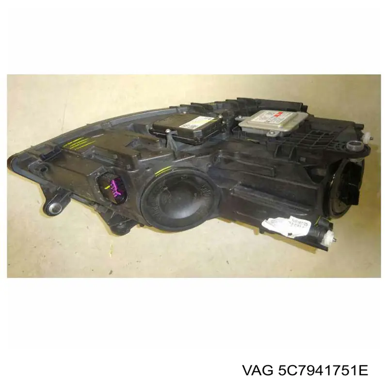 Купити ZVG111760L Signeda Фара