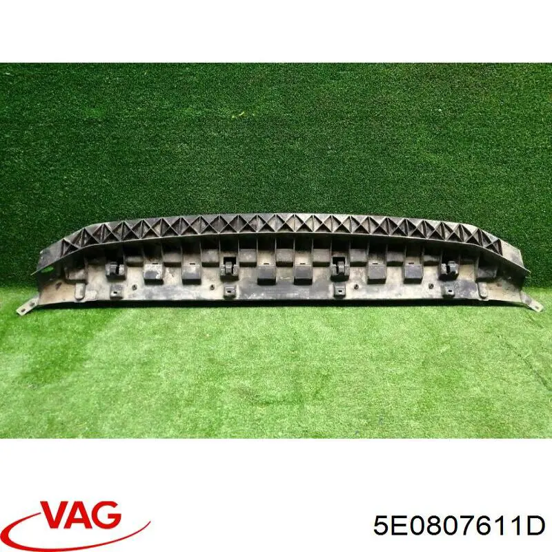 5E0807611D VAG Сплитер переднього бампера