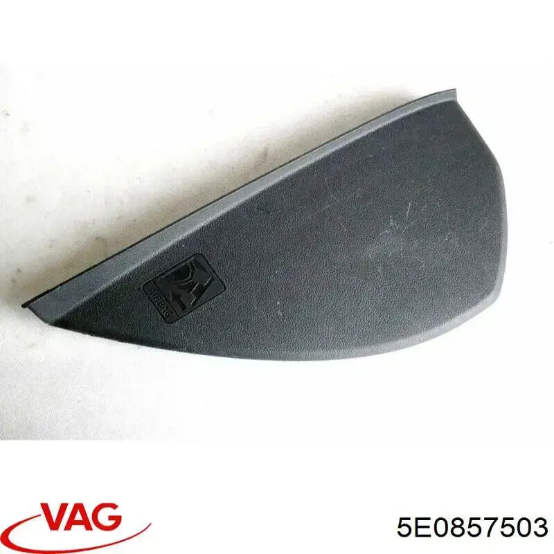 Кришка бічна панелі "торпедо", ліва VAG 5E0857503 ціна, від 5.07 USD