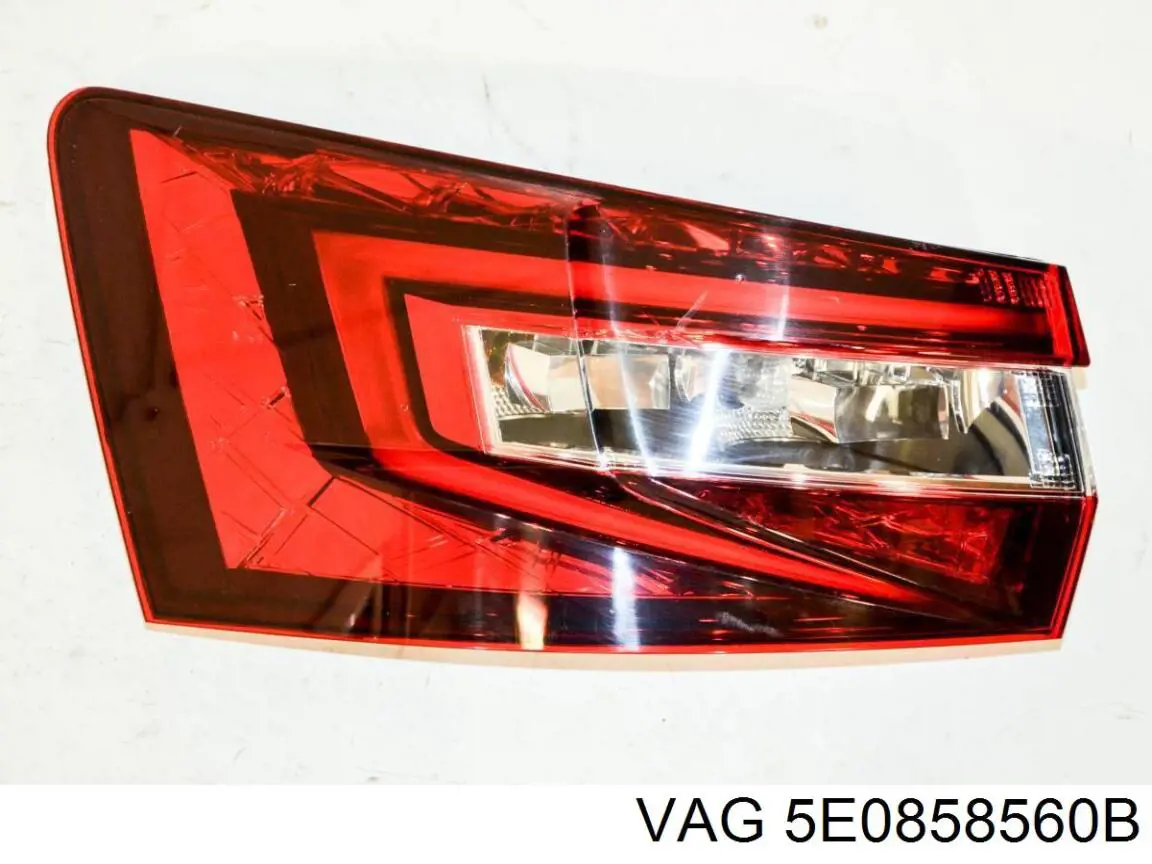 Накладка рульової колонки VAG 5E0858560B ціна, від 6.11 USD