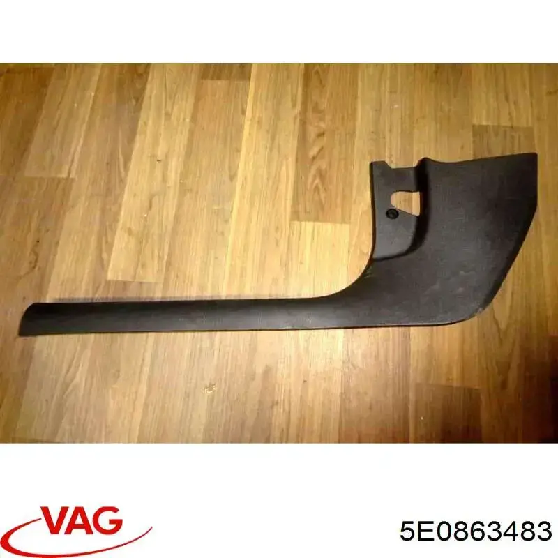 5E0863483 VAG Обшивка стійки кузова внутрішня, передня ліва