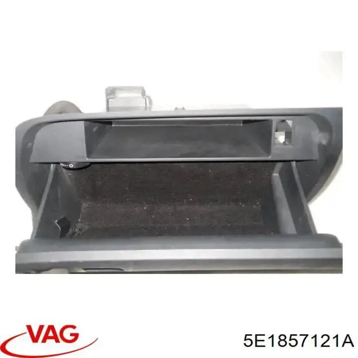 Кришка речового ящика VAG 5E1857121A ціна, від 11.08 USD