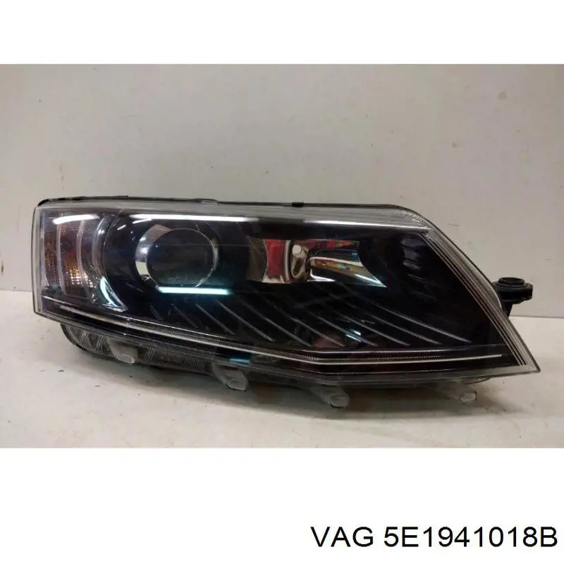 Фара передня права Polcar 69C1102U