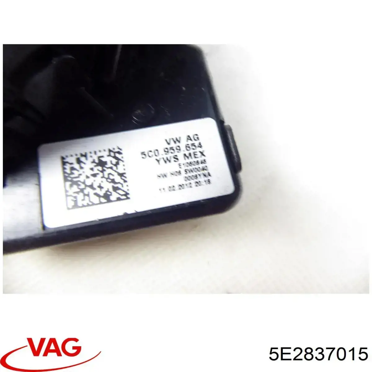 Замок передньої двері, лівої VAG 5TC837015 ціна, від 38.01 USD