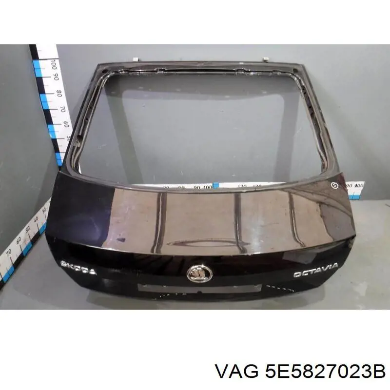 П'яті двері VAG 5E5827023B ціна, від 253.33 USD
