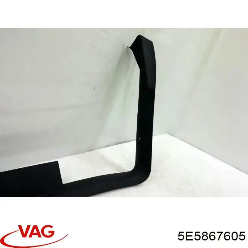 Облицювання багажника п'ятих дверей VAG 5E5867605 ціна, від 6.67 USD