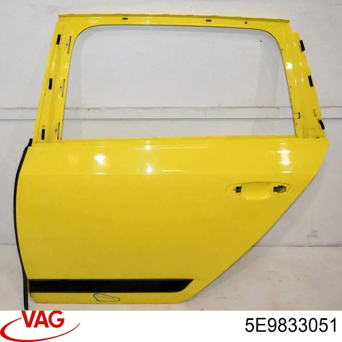 5E9833051 VAG Двері пасажирськи задні ліві
