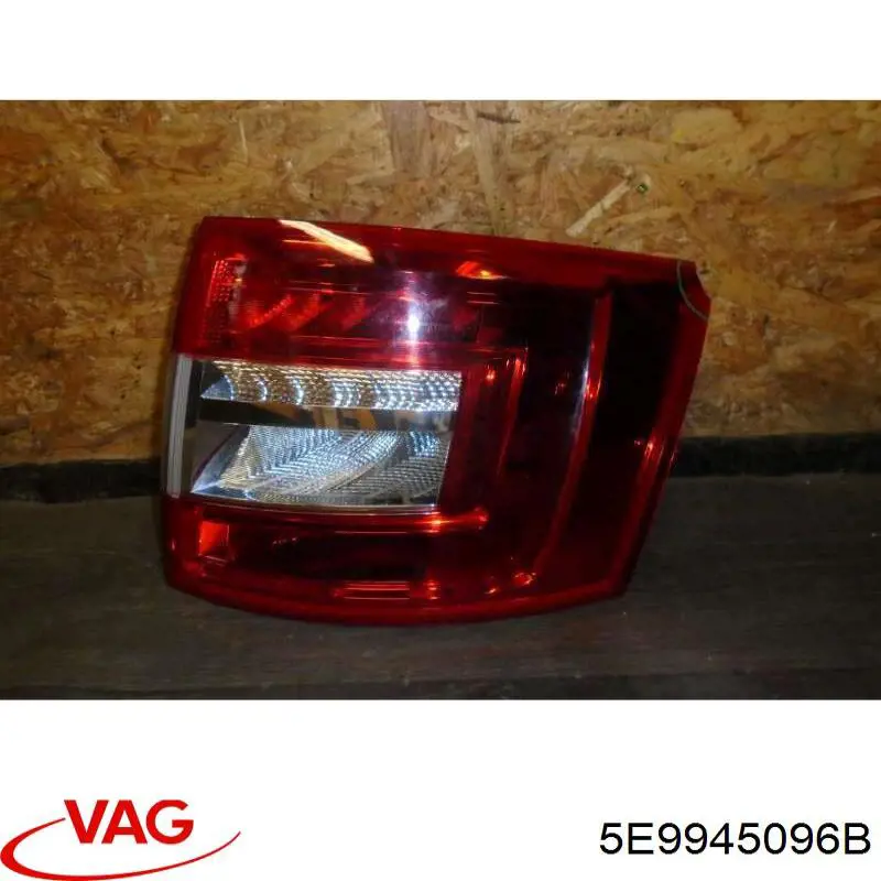 Задні ліхтарі HELLA 9EL354848021 ціна, від 145.29 USD