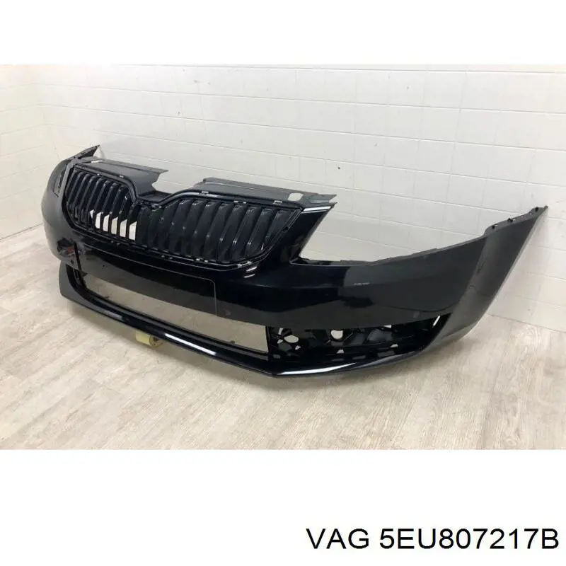 Молдинг решітки радіатора VAG 5EU807217B ціна, від 23.14 USD