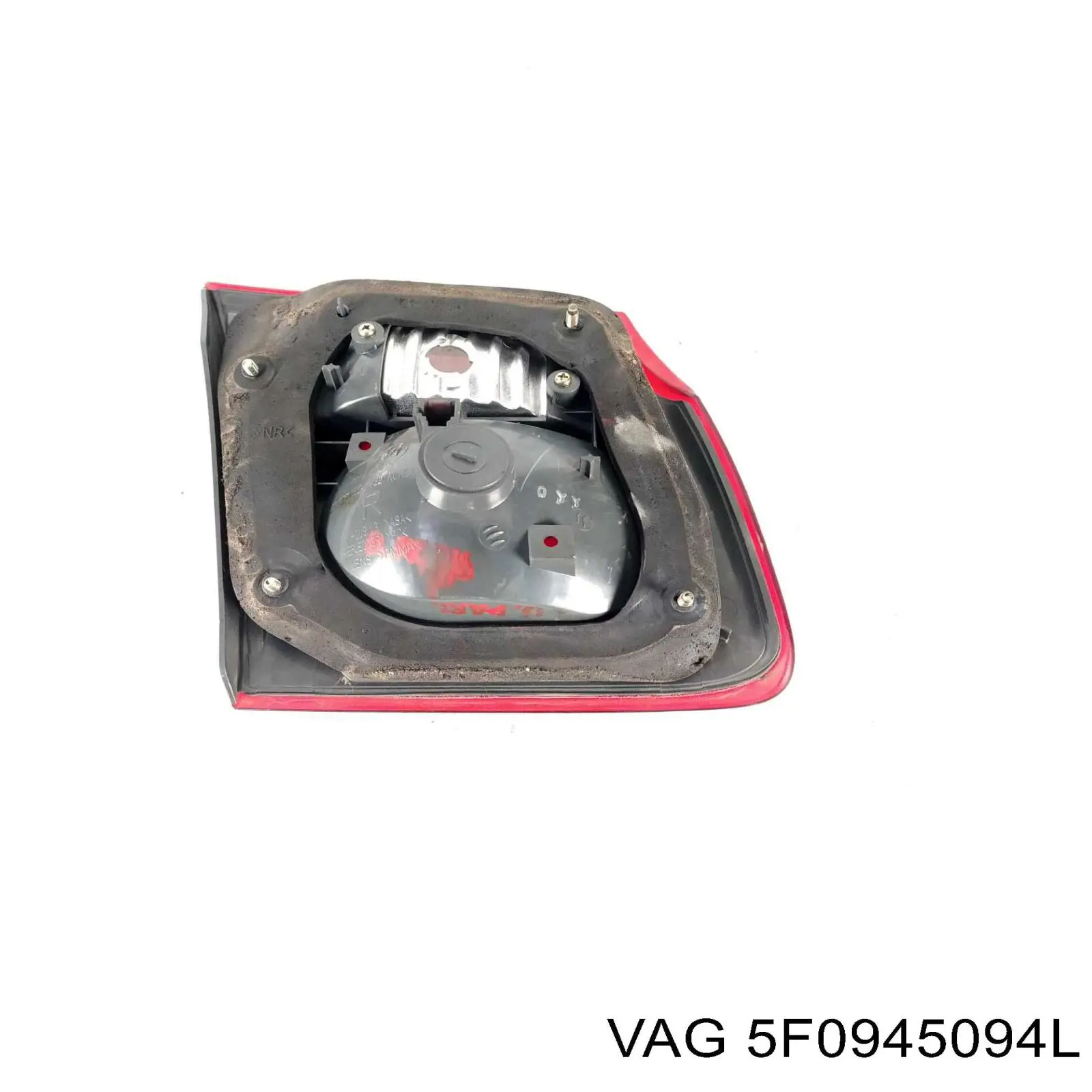 Стоп задній VAG 5F0945094L ціна, від 107.83 USD