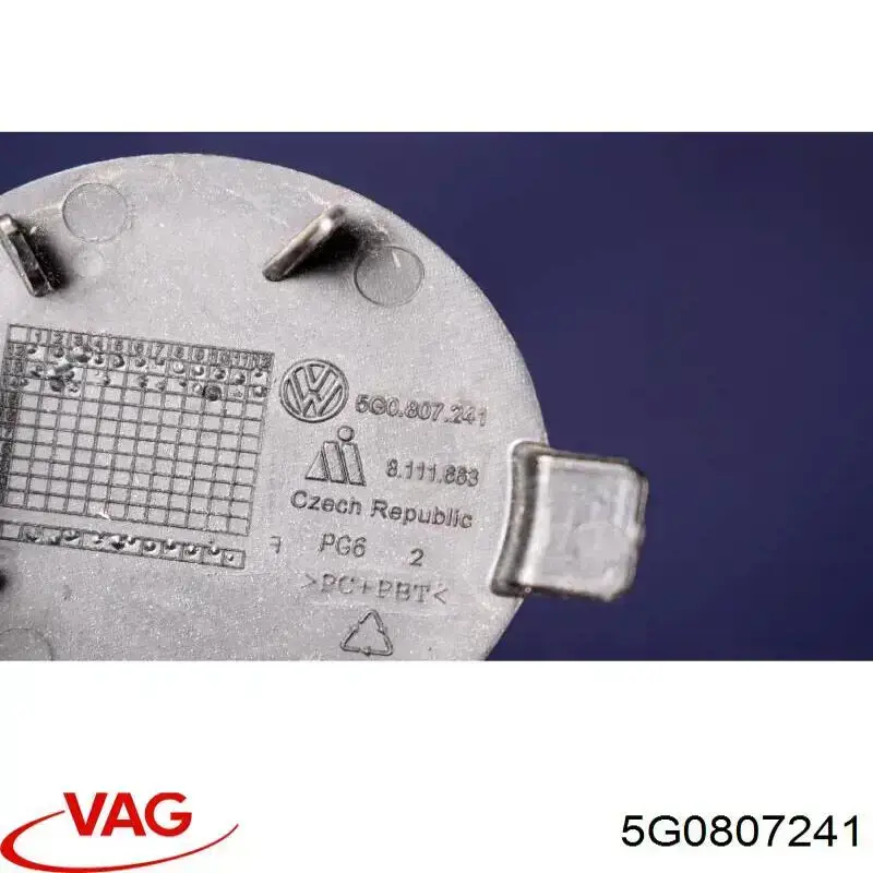 Заглушка бампера буксирувального гака VAG 5G0807241