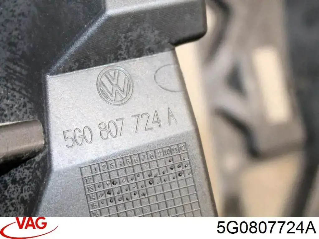 95C20718 Polcar Кронштейн бампера переднього, правий