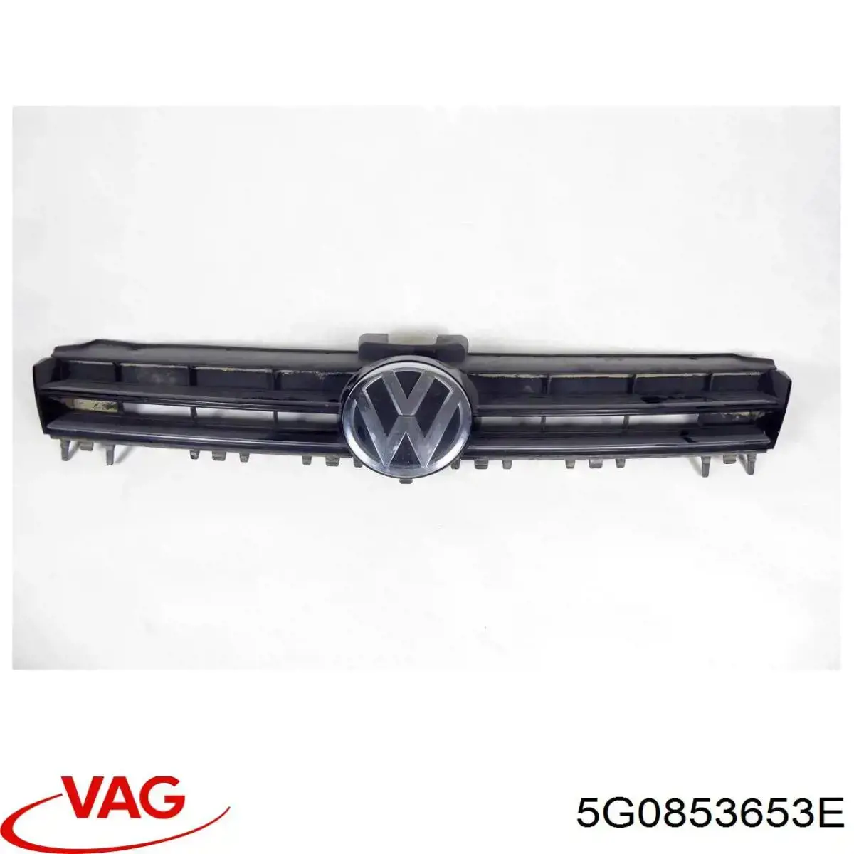 Решітка радіатора 5G0853653E VAG