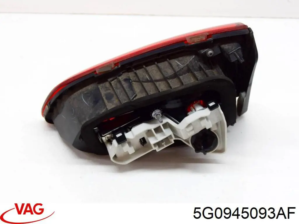 Стоп задній VAG 5G0945093AF ціна, від 1.34 USD