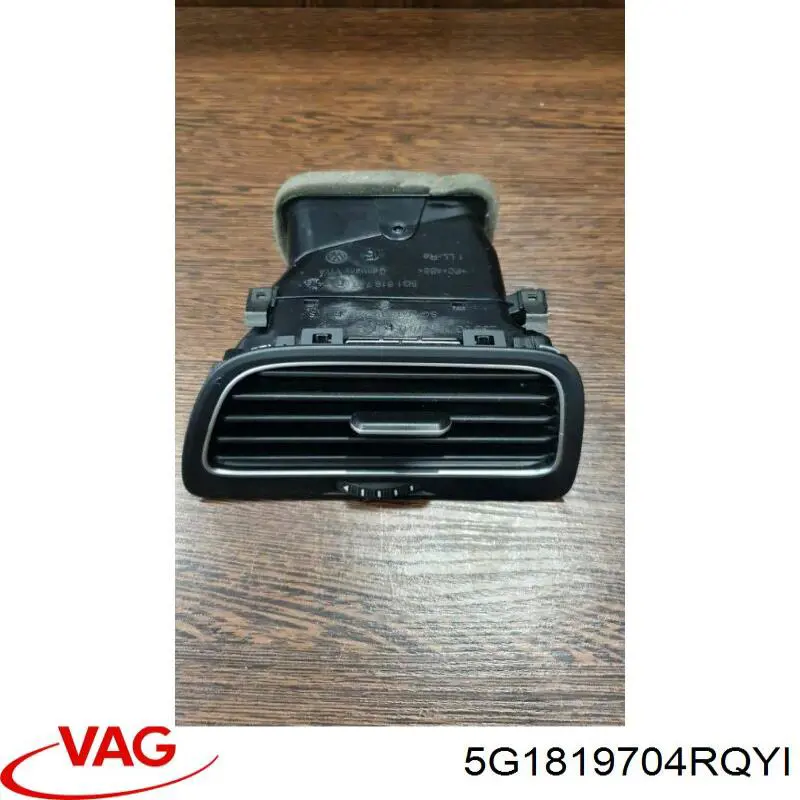 Повітропровід, розподільник повітря під "торпедо", правий VAG 5G1819704RQYI ціна, від 18.44 USD