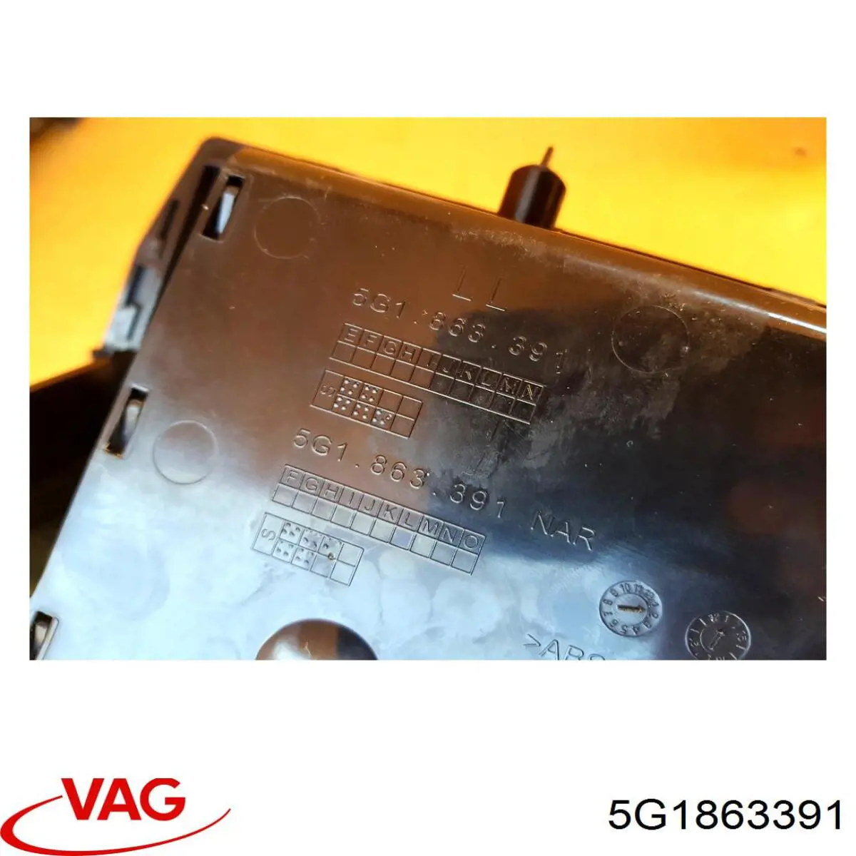 5G1863391 VAG Попільничка