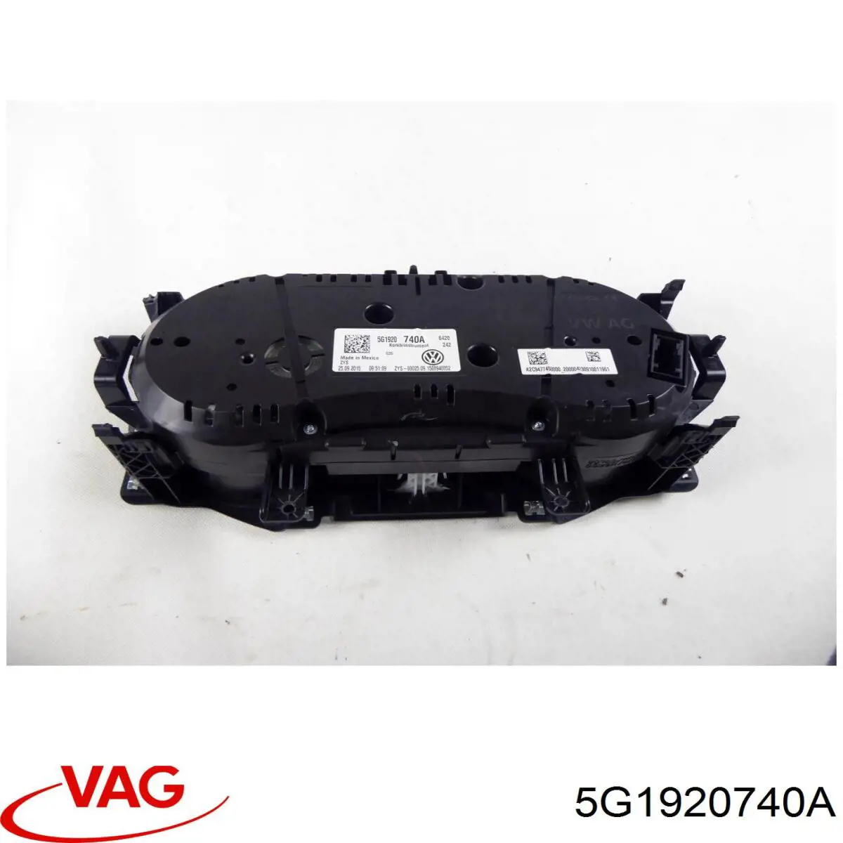 щиток приладу VAG 5G1920740A ціна, від 76.01 USD