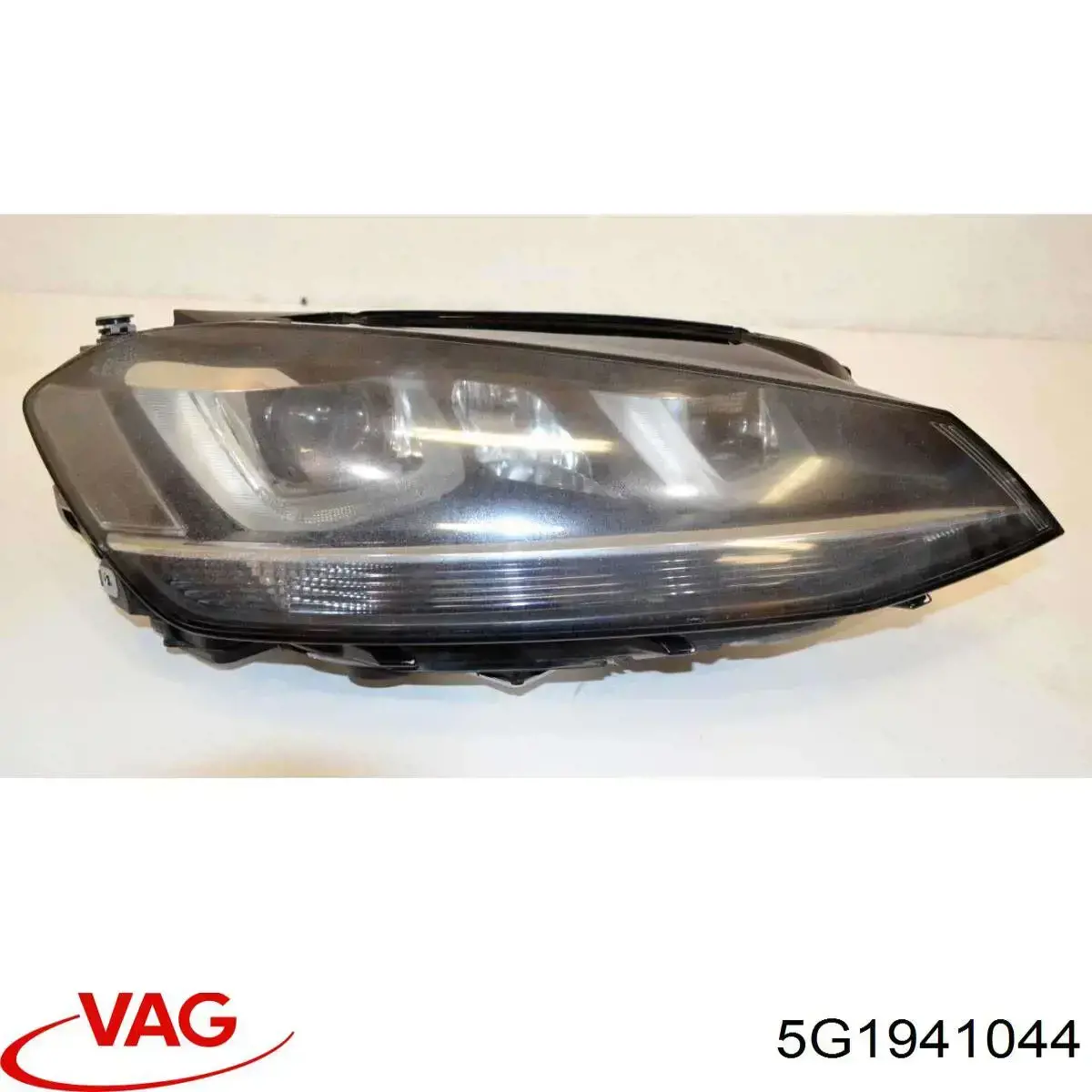 Фара правая VALEO 44934 ціна, від 1005.43 USD
