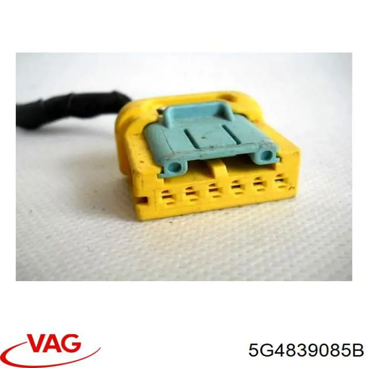 5G4839085B VAG Трос замка дверей задніх