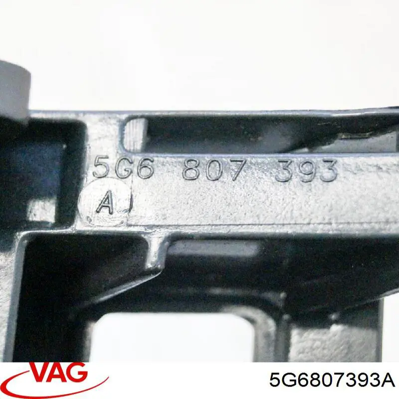 Кронштейн бампера заднього, лівий 5G6807393A VAG