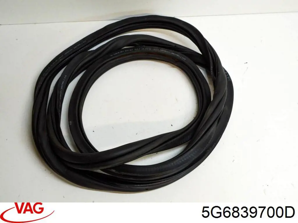 Купити 5G6839700C VAG 