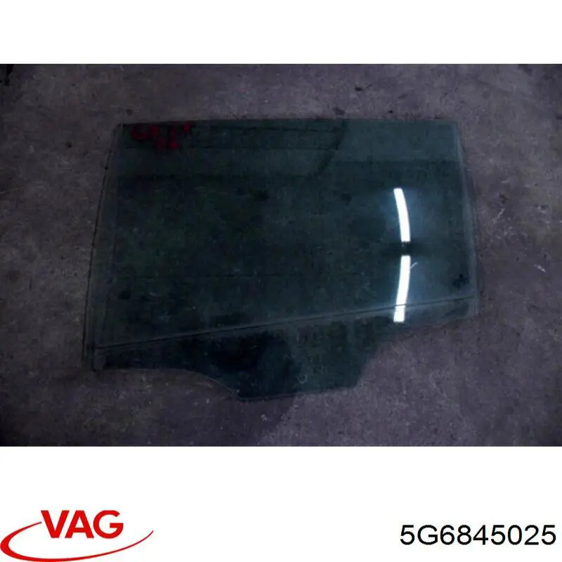 Скло задньої двері лівої VAG 5G6845025 ціна, від 17.74 USD