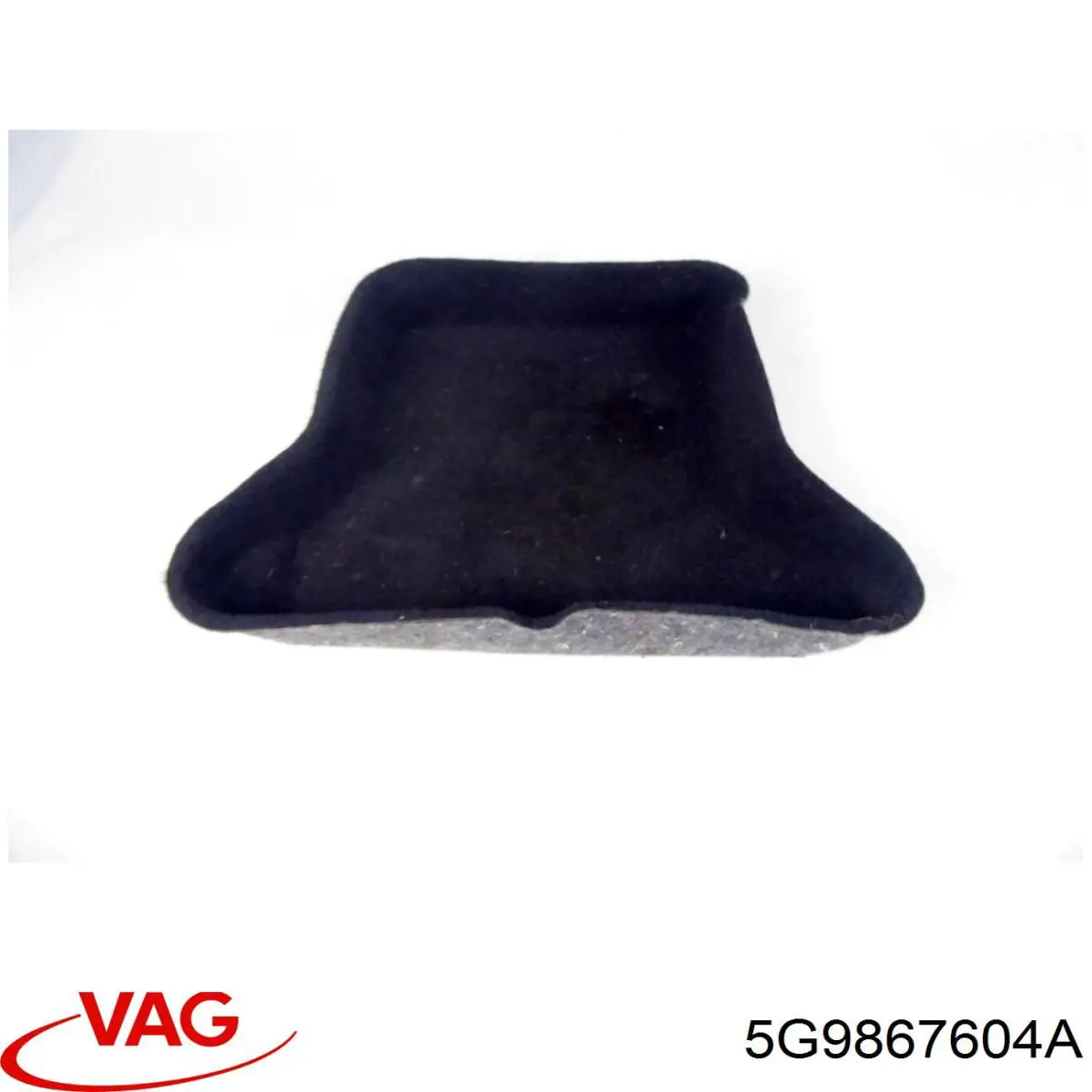 Обшивка-облицювання кришки багажника 5G9867604A VAG