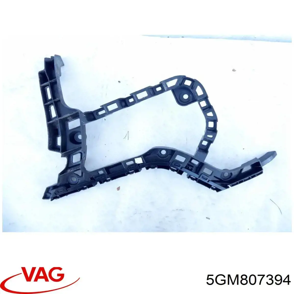 5GM807394 VAG Напрямна заднього бампера, права