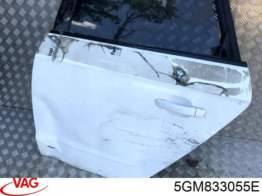 Двері задні VAG 5GM833055E ціна, від 126.66 USD