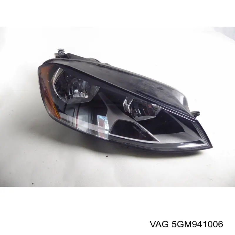 Купити 5GM941006 VAG Фара правая