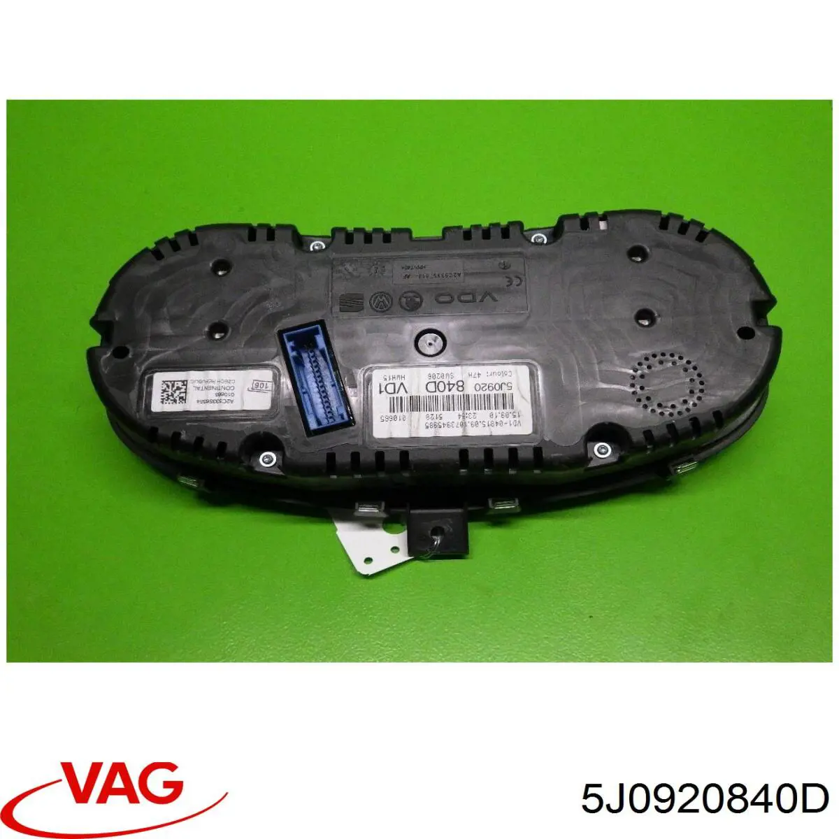 Прилади управління VAG 5J0920840D ціна, від 126.69 USD