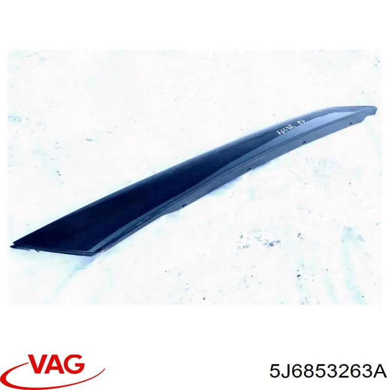 Накладка стійки кузова зовнішня, передня ліва 5J6853263A VAG