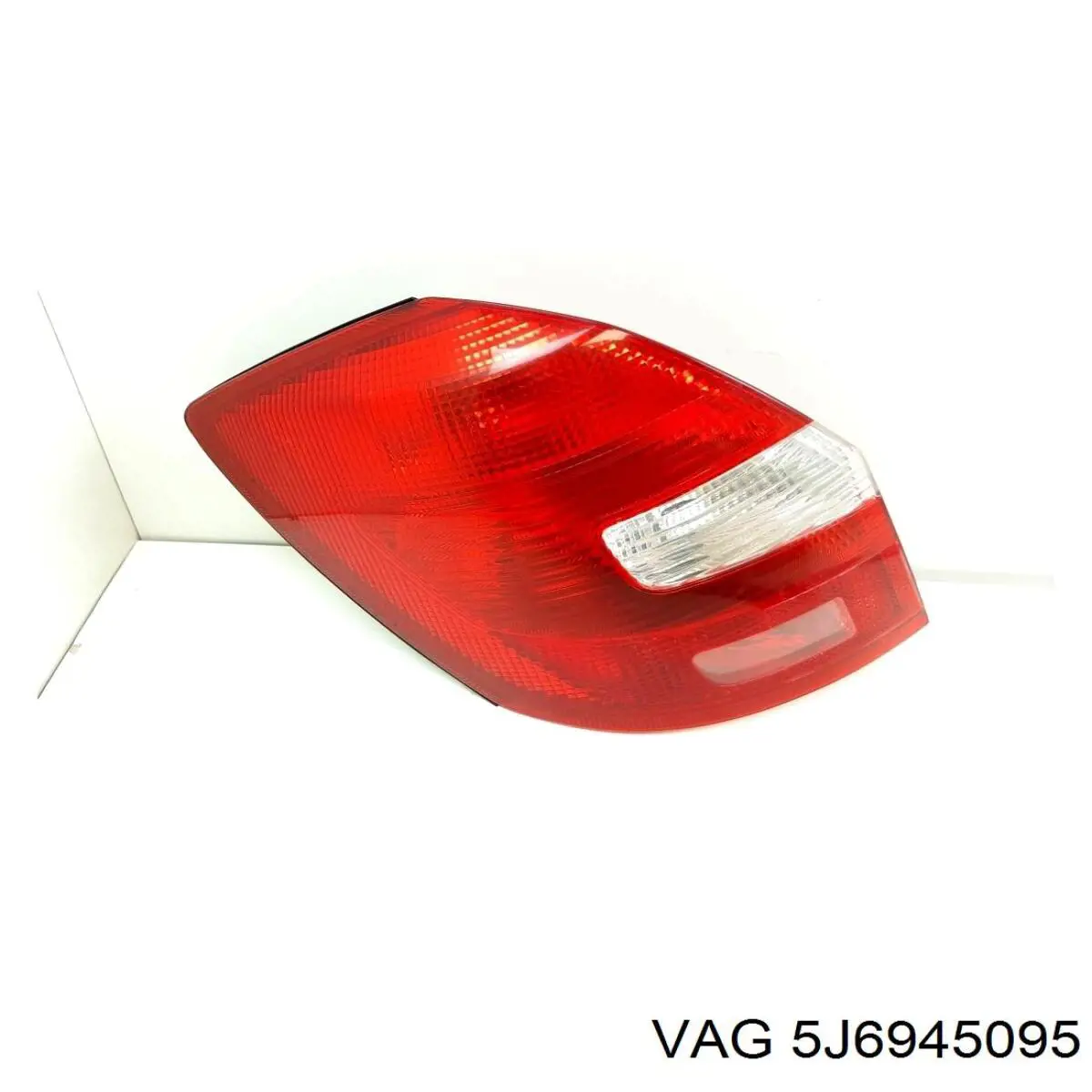 5J6945095 VAG Задня ліва фара