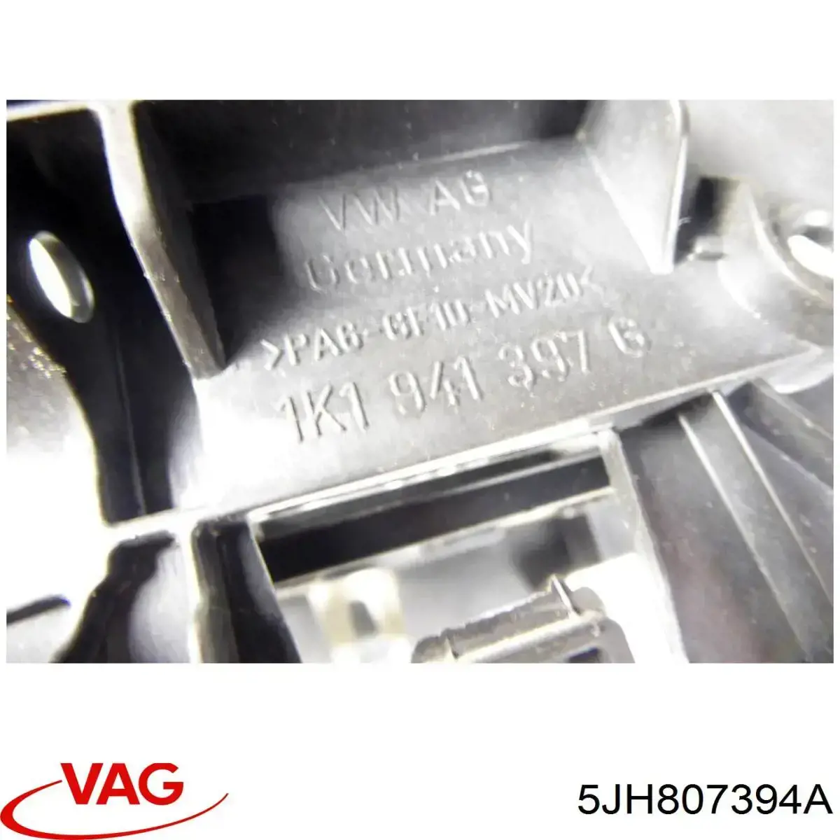 Направляюча заднього бампера, права VAG 5JH807394A ціна, від 5.81 USD