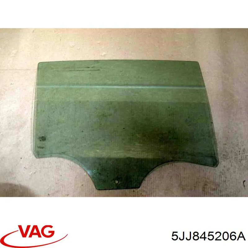 5JJ845206A VAG Скло задньої двері правої