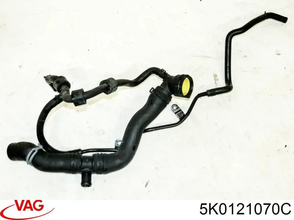 Шланг/патрубок системи охолодження VAG 5K0121070C ціна, від 5.64 USD