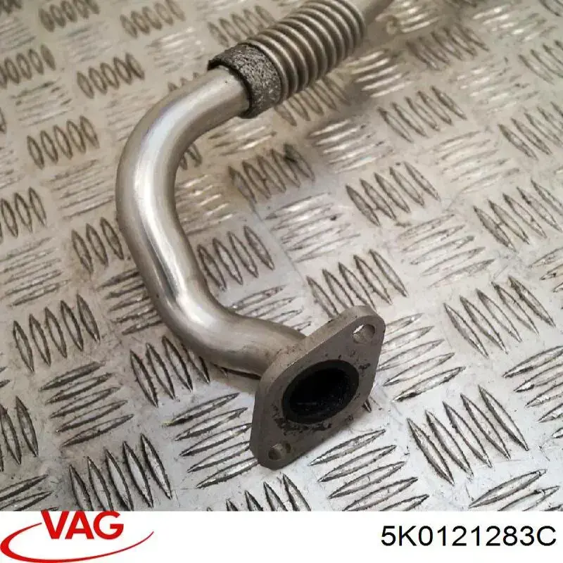 Купити 5K0121283C VAG Повітропровід (дефлектор) радіатора, лівий