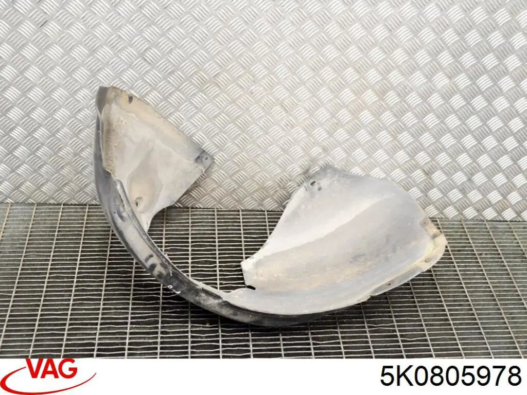 Купити 5K0805978 VAG Підкрилок переднього крила, правий задній