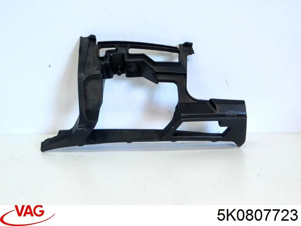 Кронштейн бампера переднього, лівий Signeda PVW43069CL ціна, від 4.98 USD