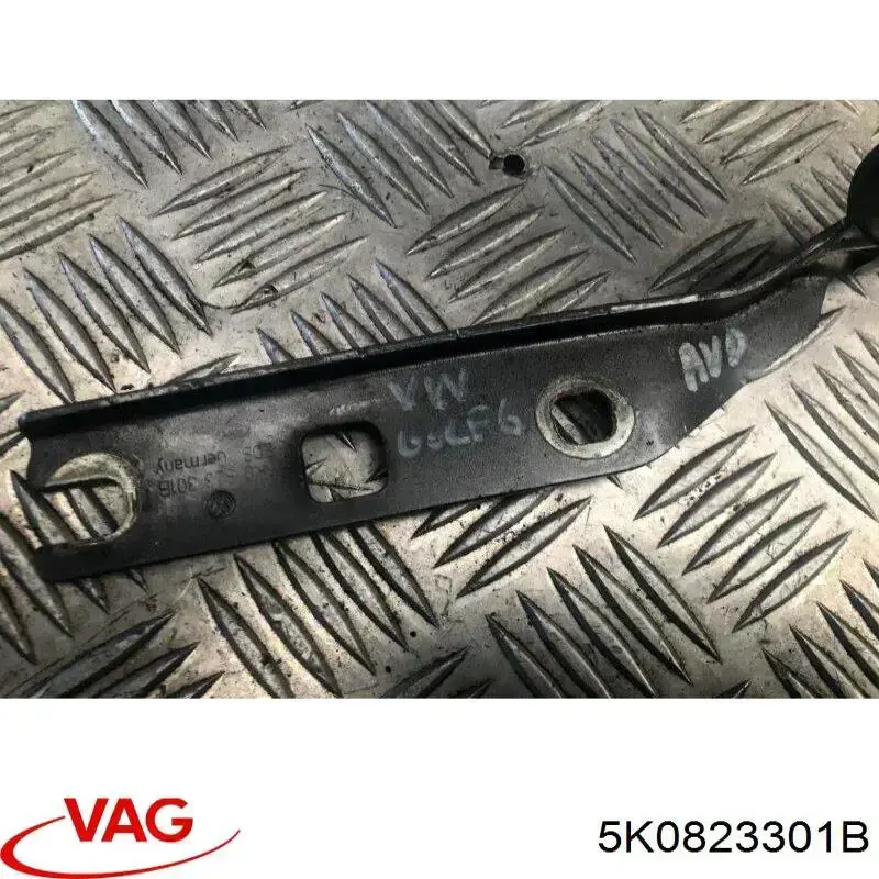 Купити 5K0823301B VAG Шарнір капота лівий