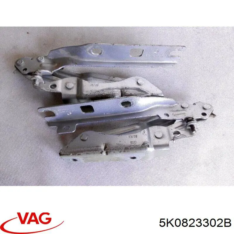 Петля капота, права KH9534452 Starline