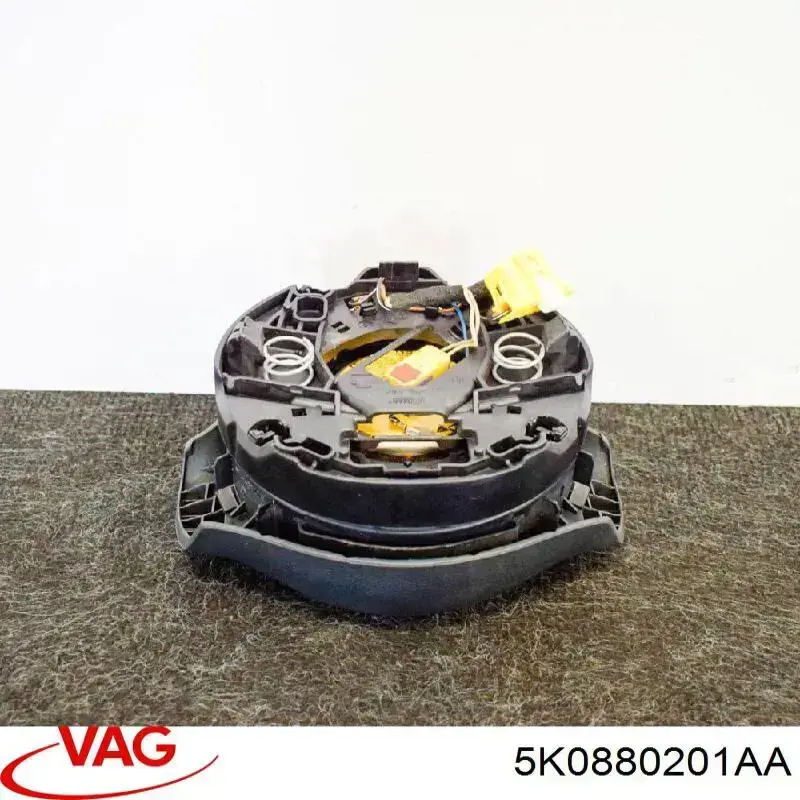Подушка Айрбег водія VAG 5K0880201AA ціна, від 38.94 USD