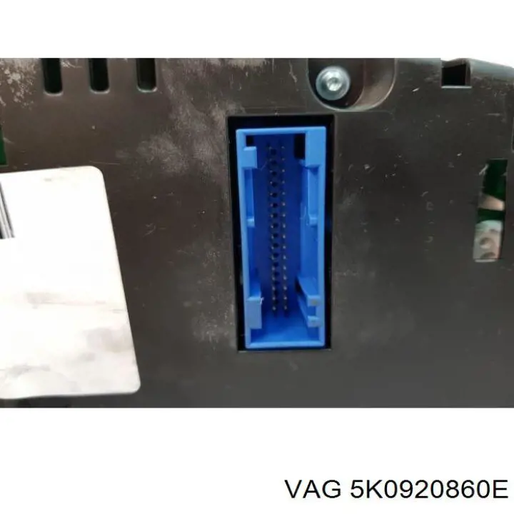 Прилади управління VAG 5K0920860E ціна, від 85.71 USD